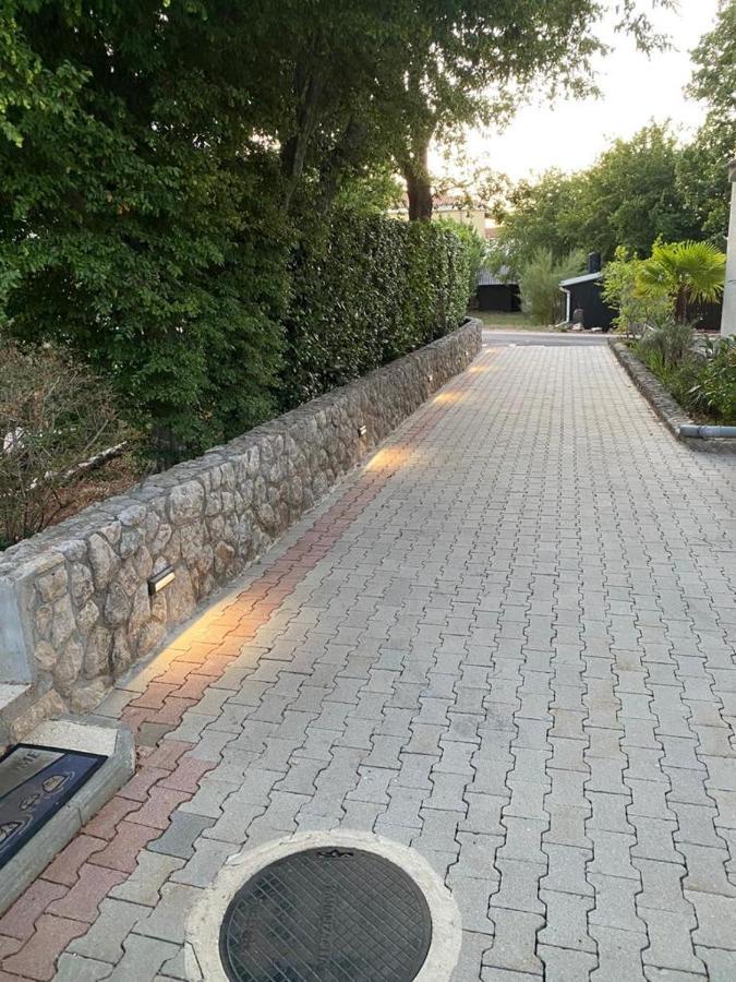 ונטאצ'יצ'י Apartments Nebo מראה חיצוני תמונה