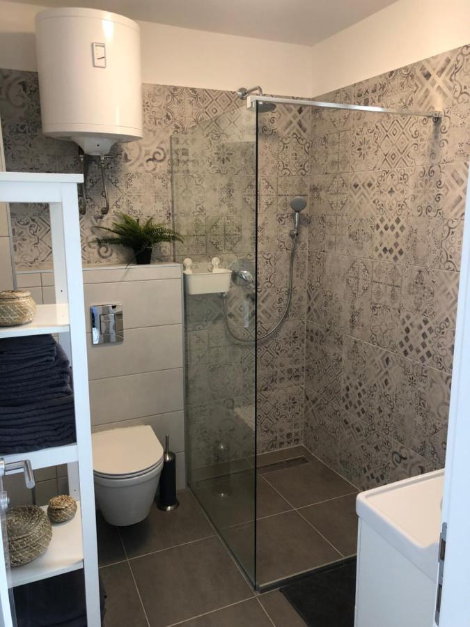 ונטאצ'יצ'י Apartments Nebo מראה חיצוני תמונה